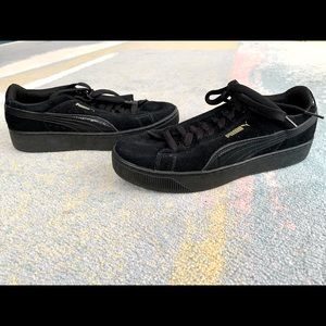 Puma Vikky Platform Sneakers